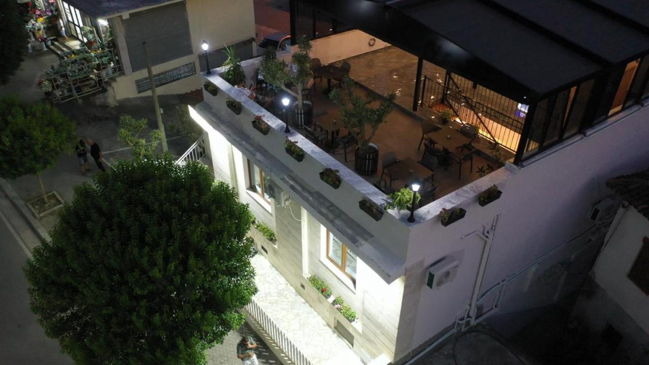 Vila Franko Berat Bagian luar foto