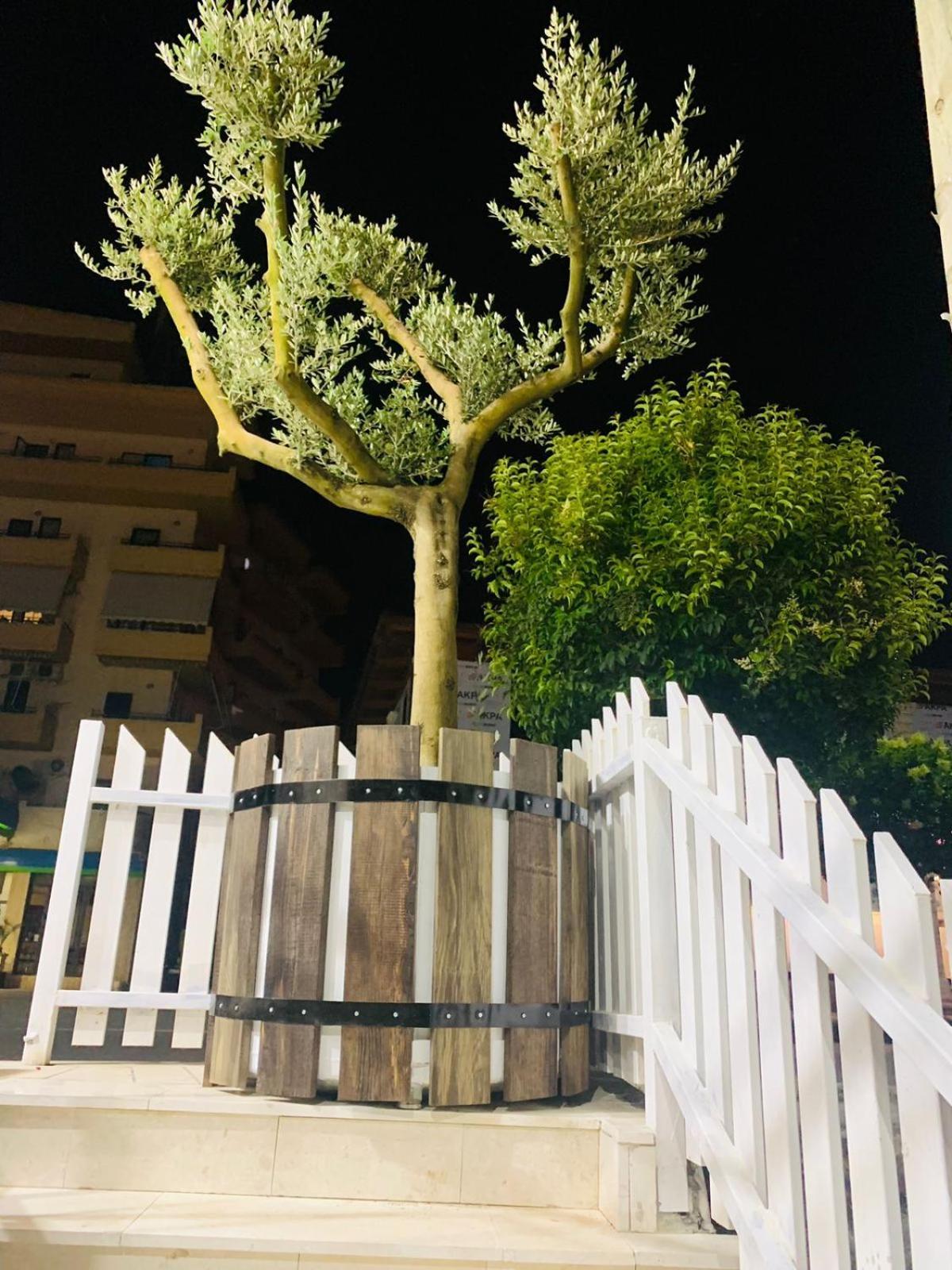 Vila Franko Berat Bagian luar foto