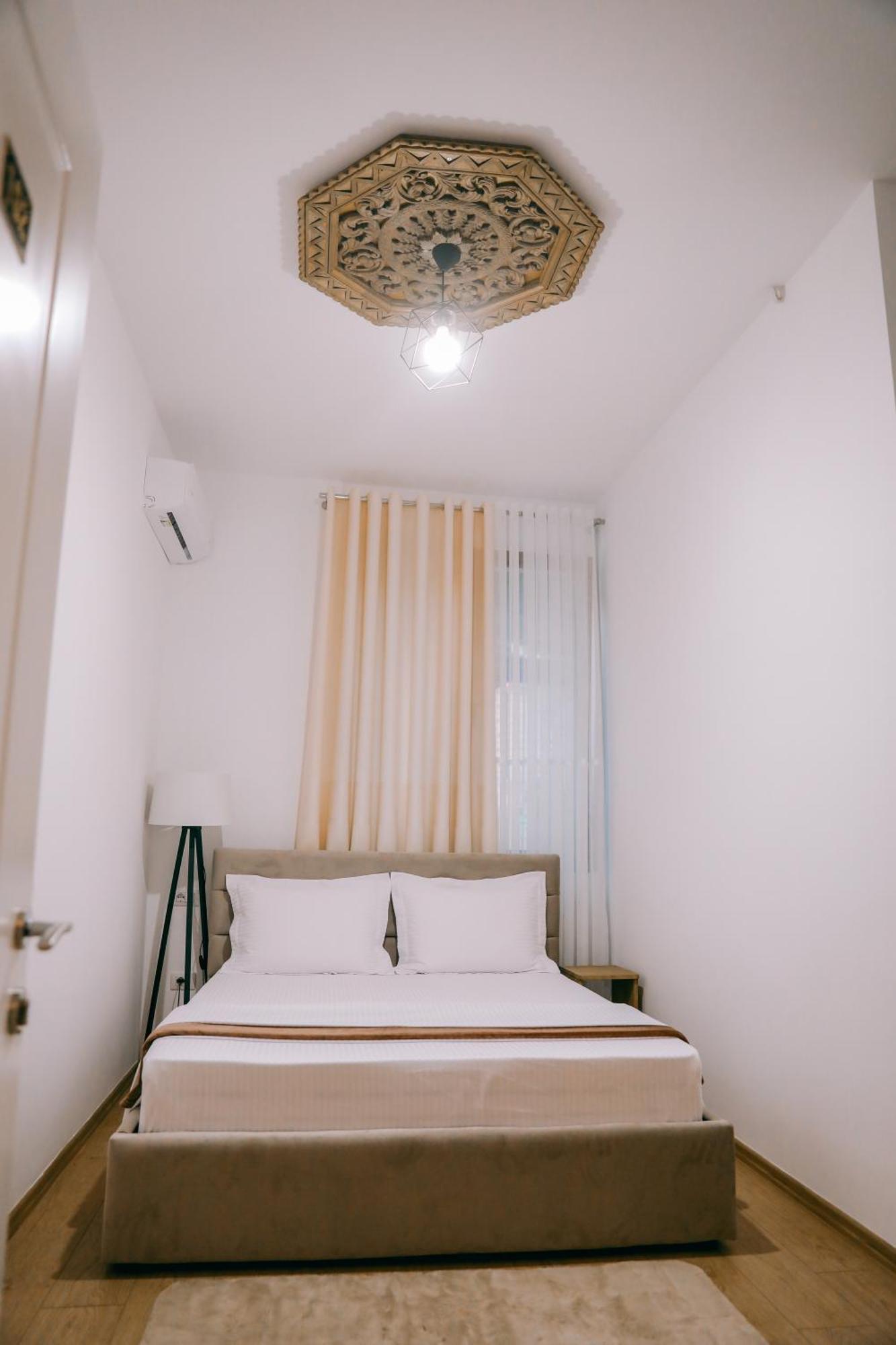 Vila Franko Berat Bagian luar foto